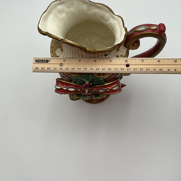 Fitz and Floyd Classic Christmas Pitcher with Bow Holly Berries and Pine Cones - Picture 15 of 16